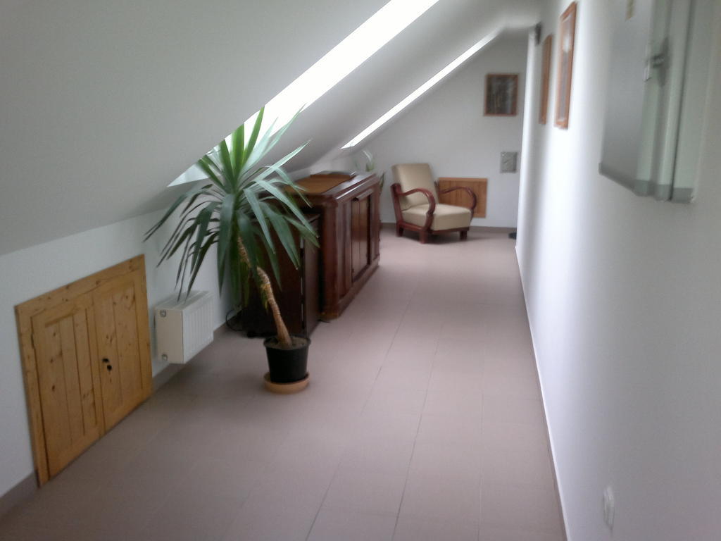 Orszem Fogado Hotel Szalafo Ngoại thất bức ảnh